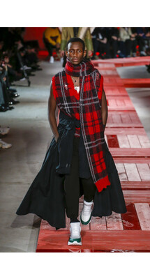 Alexander McQueen  FALL 2018 MENSWEAR Paris PFW коллекция Александр МакКуин осень 2018 мужская неделя моды в Париже Mainstyles